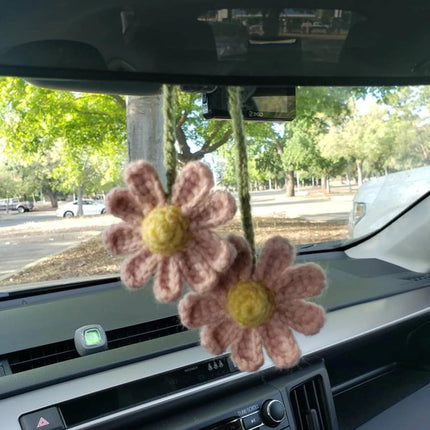 Women's Crochet Daisies Car Accessories Cute Rearview Mirror Pendants Handmade Daisy Flower Gifts Crochet Lovers Car Decoration Car Interior Aesthetics (Pink)