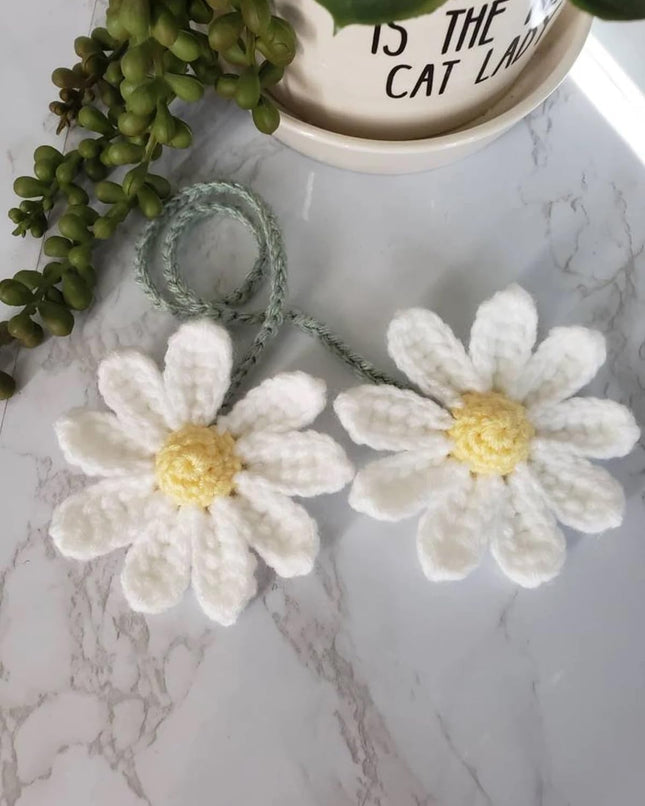 Crochet Daisy Auto Accessories Women Cute Rearview Mirror Charm Crafted Daisy Flower Gift Crochet – product detail