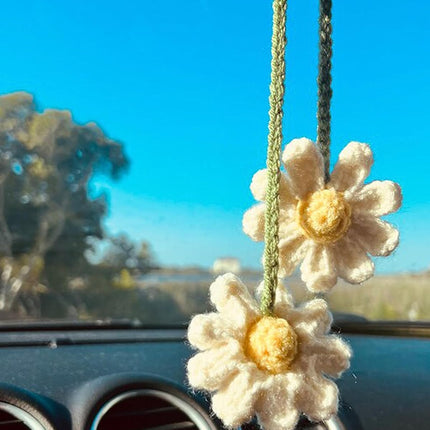 Crochet Daisy Auto Accessories Women Cute Rearview Mirror Charm Crafted Daisy Flower Gift Crochet Enthusiast Car Decoration Car Interior Aesthetics (White)
