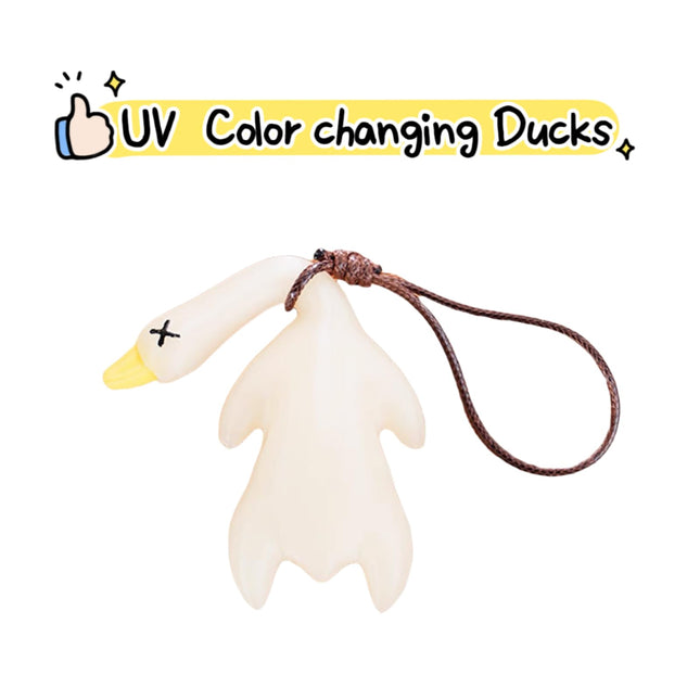 UV & Temperature-Responsive Color-Changing Duck Keychain – product detail