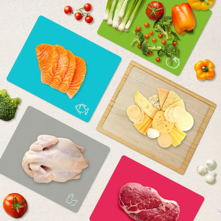 Bamboo Chopping Board with 5 Pcs Color-Coded Flexible Cutting Mats – design and finish