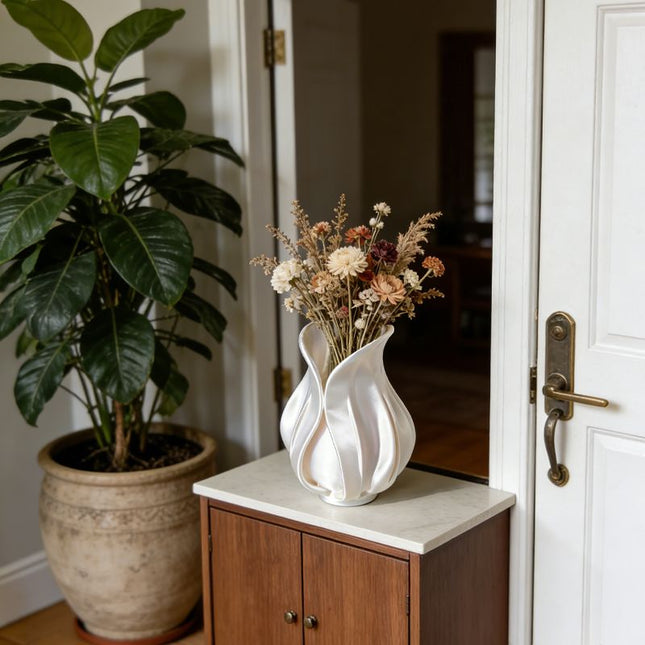 3D printed petal vase silk white V1195-VYY0079