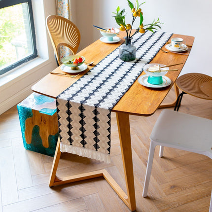 2-Pack Table Runner MX11, White Base with Black Quadrilateral Pattern