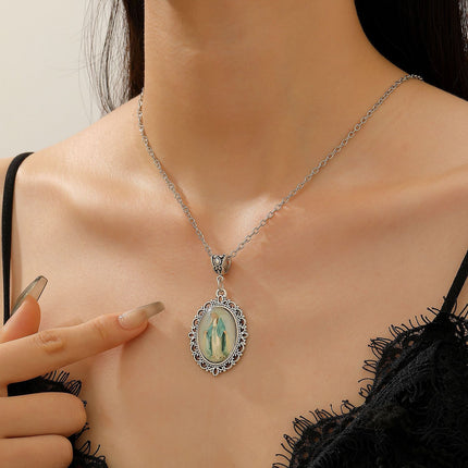 Trendy Oval Time Gem Glass Alloy Neck Chain, Antique Silver Plating, Versatile Decor Gift For Holiday Dinner Party