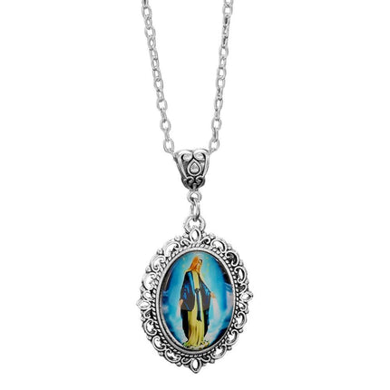 Delicate Oval Cabochon Glass Alloy Pendant Necklace