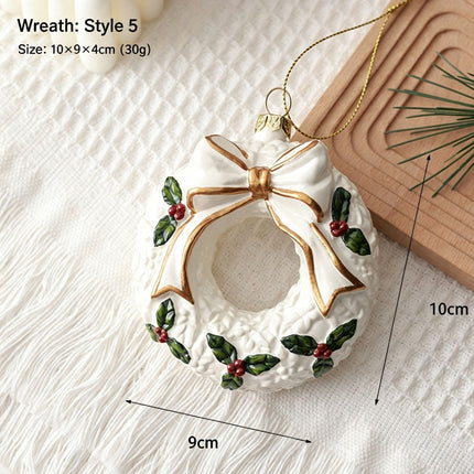 Wreath Shape Hanging Pendant