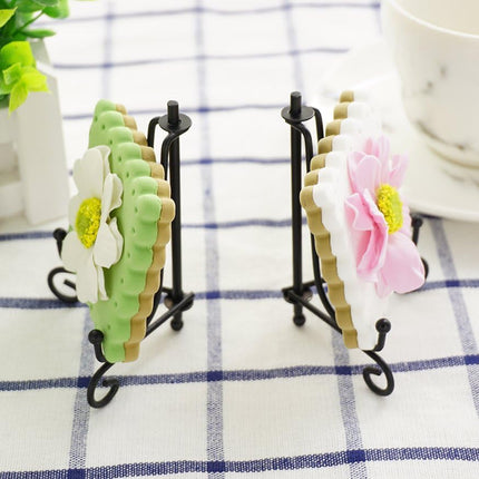 3.5 Inch Black Mini Iron Stand Cookie Holder Display Stand Place Card Holder Display Easels at Weddings, Birthday Party (4 pack)