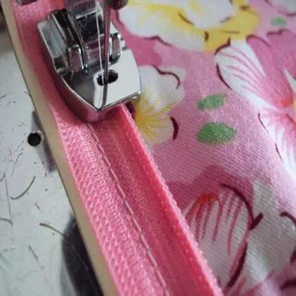 Concealed Invisible Zipper Foot Fits All Low Shank Snap-On Singer Brother Babylock Euro-Pro Janome Kenmore White Juki New Home Simplicity Elna Etc Domestic Sewing Machines