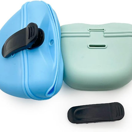 2 Pcs Silicone Dog Treat Pouch,Portable Dog Training Pouch for Treats with Magnetic Closure and Clip,Snacks and Treats to Take Along With Your Dog When Walking(Sky Blue + Light Green)