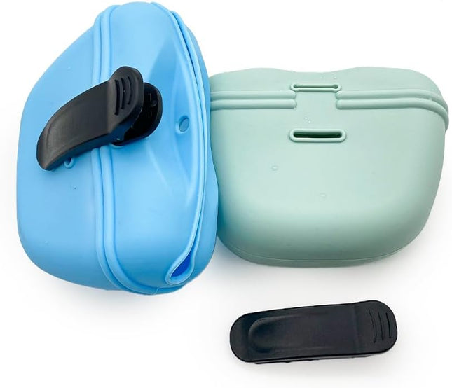 2 Pcs Silicone Dog Treat Pouch Portable Dog Training Pouch for Treats with Magnetic Closure in Blue / Green