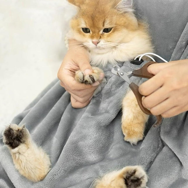 Cat Sling Soft Flannel Cat Apron with Claws Holes Multifunctional Adjustable Pet Carrier for Nail Cutting – product detail