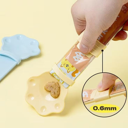 2 Cat Strip Feeder Squeeze Spoons, Capable of Licking Wet Cat Pet Liquid Snack Spoons, Multifunctional Pet Spoons