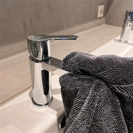 Shiny Wipes Cleaning Cloths for Shower, Bath XXL Drying Towel, Streak Free & Ultra Absorbent Microfiber Towels, Escape The Bathroom Cars Limescale Struggle (3Pcs)