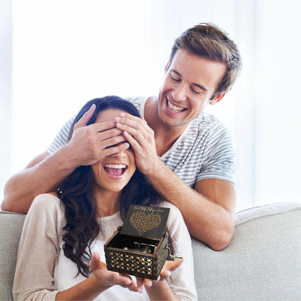 Can't Help Falling in Love Music Box, Birthday Gifts for Wife, Girlfriend, Women, Vintage Wooden Hand Crank Music Box, Christmas Valentine Wedding Anniversary Romantic Gift