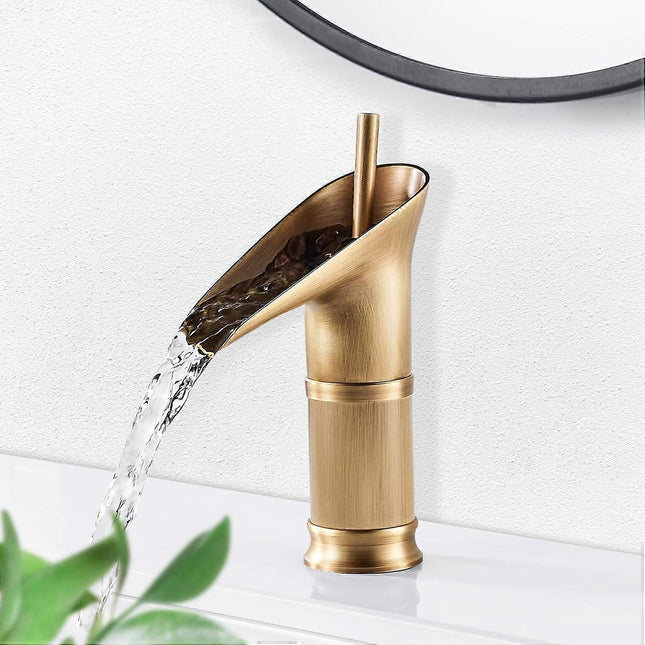 1Pcs Retro Brass Waterfall Bathroom Faucet Waterfall Basin Faucet Antique Bathroom Mixer Tap Hot and Cold