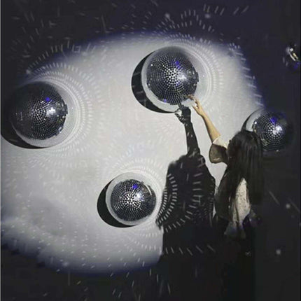 Silver Reflective Balls-Silver 10cm