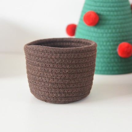 Christmas-themed cotton yarn woven storage basket, Christmas tree-shaped desktop storage box with lid, entryway key and remote control holder - cosmetic storage box - red