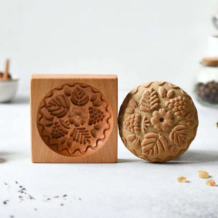Wooden Cookie Cutter Baking Mold Carved Biscuit Cutter Embossing Mold Cookie Presses Stamps Gingerbread Cookie Mold for Cookies DIY Handmade Biscuits