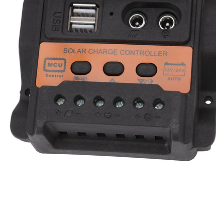 12V 24V Dual USB Solar Charge Controller PWM Photovoltaic Solar Panel Charge Regulator with LCD Display 30A