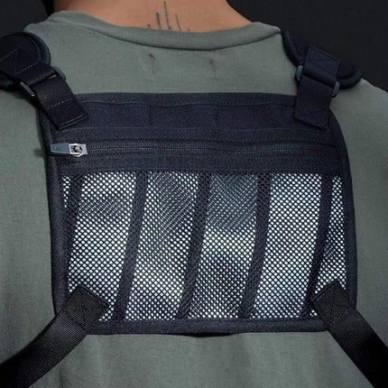 Water Resistant Running Vest Chest Pack Phone Holder for Running Lightweight Training Pack with Reflective Detail - Green