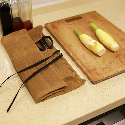 Green Durable Waxed Canvas Knife Roll Bag – hardware detail