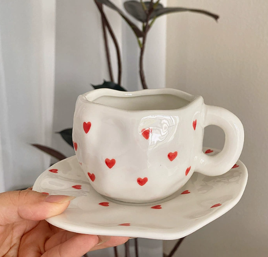 White Background Little Heart 300ML Underglaze Hand-Pinched Cup and Saucer Set