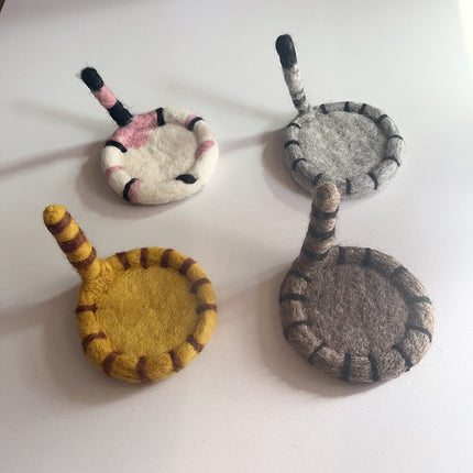2 Pcs Brown Handmade Wool Felt Cat Coasters - Cute Tiger Design, Heat-Resistant Table Mats