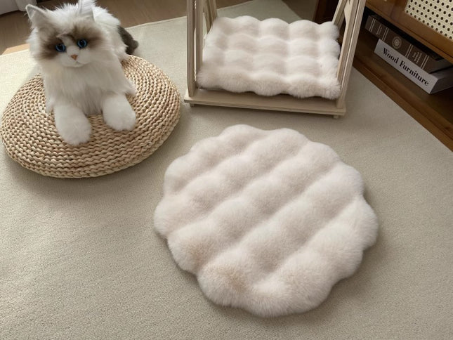 Beige Plush Round Cat Mat – product detail