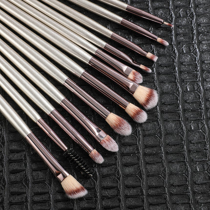 Pink 18-Piece Makeup Brush Set - Professional Synthetic Fiber Brushes with Wooden Handles for Flawless Beauty