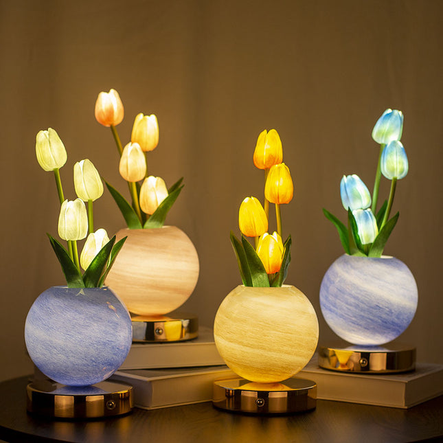 Blue Tulip Night Light with Realistic Bouquet – product detail