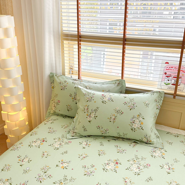 Green Flowers 100 Percent Cotton Pillowcase Set (Pack of 2)