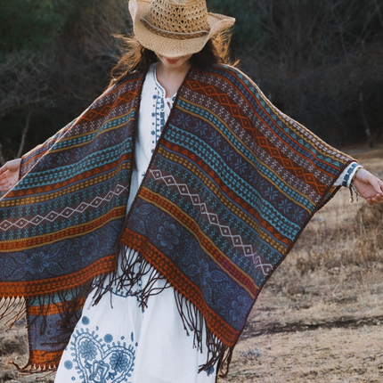 Green Elegant Jacquard Knit Shawl Wrap - Versatile Oversized Scarf (150cm x 130cm)