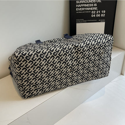 Black Stylish Geometric Pattern Travel Duffel Bag - Large Capacity Lightweight Weekender & Gym Bag