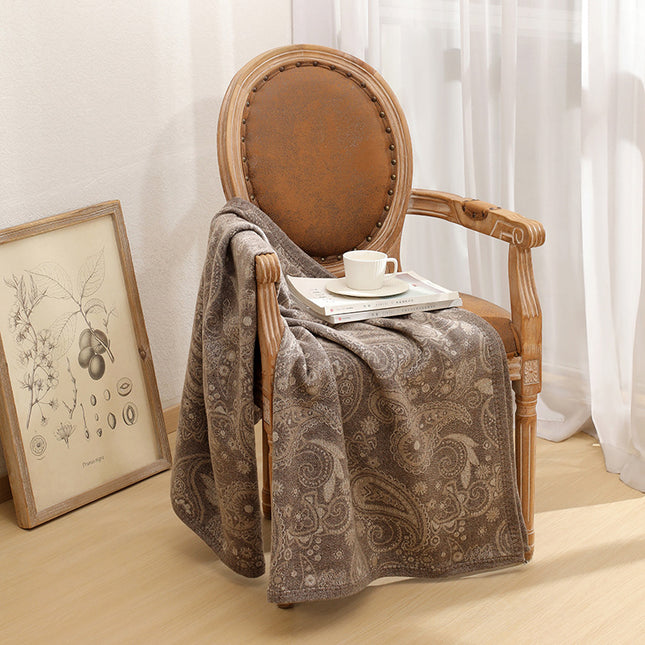 Brown Luxurious Paisley Jacquard Throw Blanket – product detail