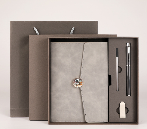 Grey Premium A5 Three-Fold Notebook Gift Set with 16GB USB and Pen V888-ELOSUNG28600
