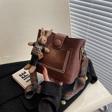 Vintage Style PU Leather Bucket Bag with Wide Patterned Strap & Optional Bunny Charm(green)