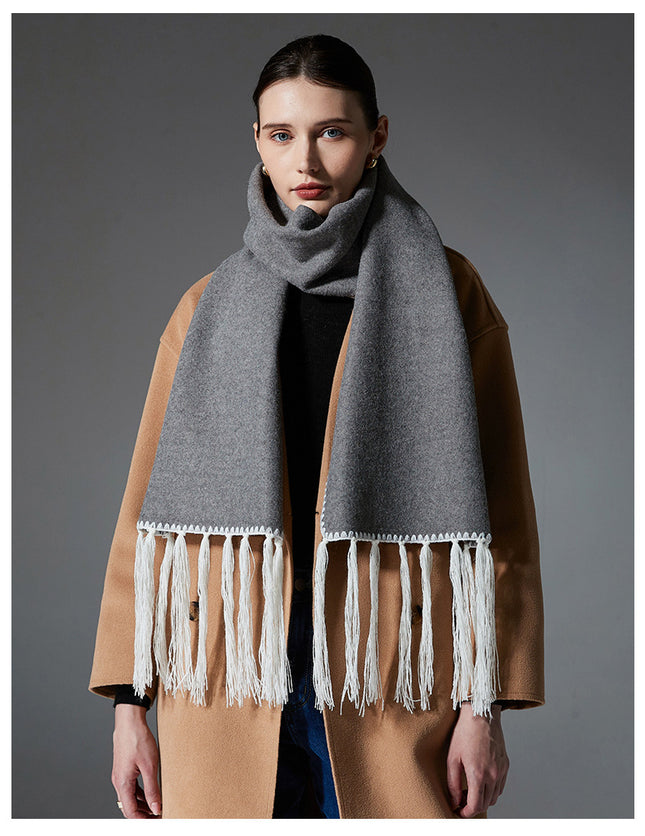 Gray Contrast Edge & Tassel Scarf