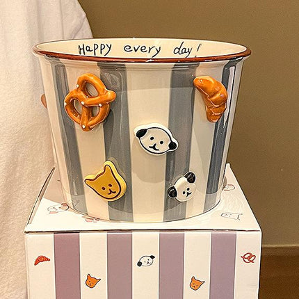 Charming Striped Ceramic Instant Noodle Bowl with 3D Accents & Happy every day!" Message(grey)"