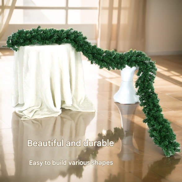 Classic Green Lush Artificial Christmas Garland – product detail