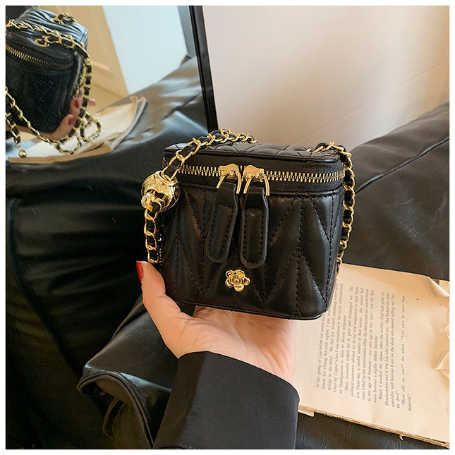 Black Chic Quilted Mini Box Crossbody Bag – product detail