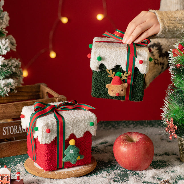 White and Green Luxe Plush Christmas Gift Box – product detail