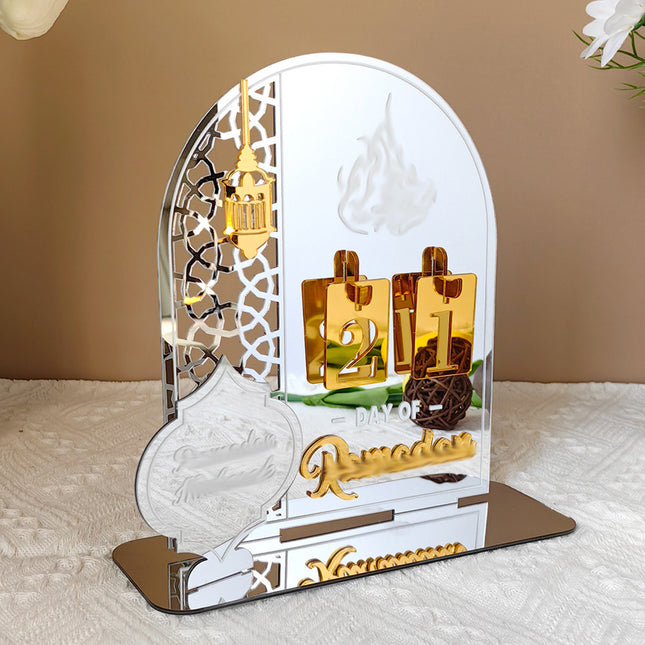 Silver Acrylic Desktop Holiday Countdown Ornament with Mirrored Finish and Interchangeable Numbers 20cm x