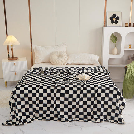 Yellow and white checkered pattern Double-Sided Plaid Fleece Blanket 100 x 150cm Machine – product detail