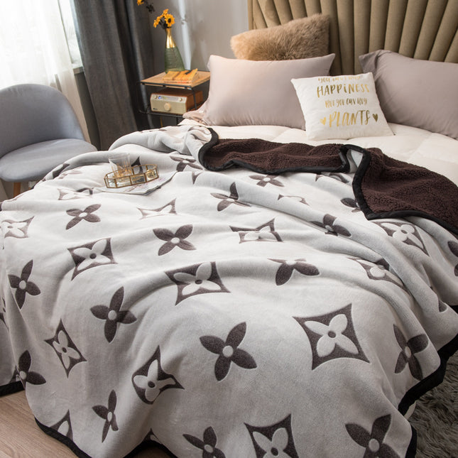 Yellow Lucky Four-Leaf Clover 100x150CM Premium Double-Sided Print Flannel Blanket – product detail