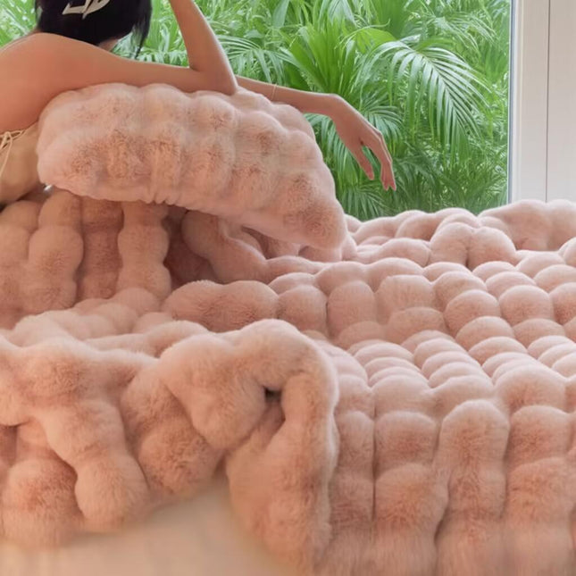 2-Pack Pink Luxury Tuscany Fleece Rabbit Fur Bubble Blanket (45 x 45 CM) – product detail