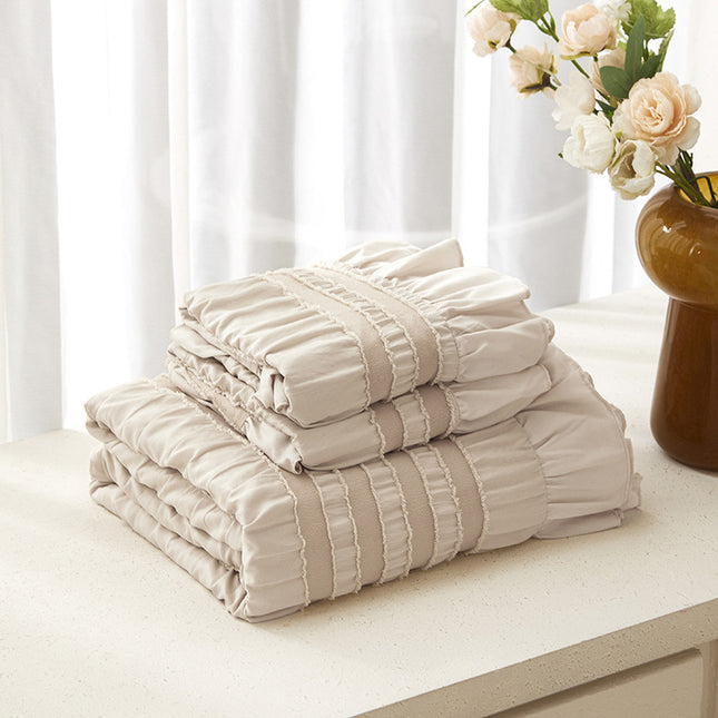 Beige Elegant Ruffle Seersucker Duvet Cover with 2PCS Pillow Shams – product detail