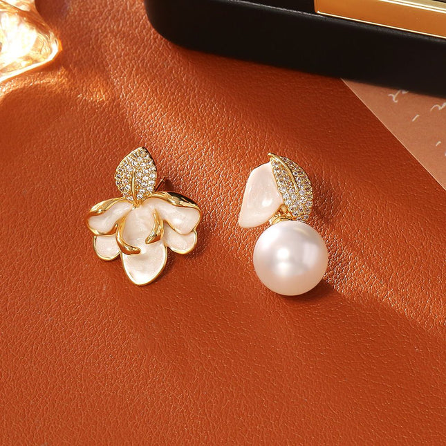 Luxury Porcelain White Gold Enamel Flower Pearl Earrings with Sparkling Zirconia