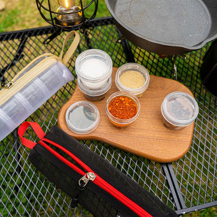 5-Piece Lightweight Stackable Outdoor Spice Jar Set for BBQ Picnic & Travel - Portable Camping Seasoning Kit with White Mesh Storage Bag