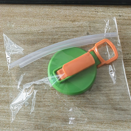 4-piece(Purple and Grey and Green and Blue) Reusable Soda Can Lid with Straw and Carrying Handle - Spill-Proof Plastic Can Cover for Standard 2.13 Inch Cans, Portable Beverage Protector with Flip-Top Design, BPA-Free Drink Can Converter for Outdoor Partie