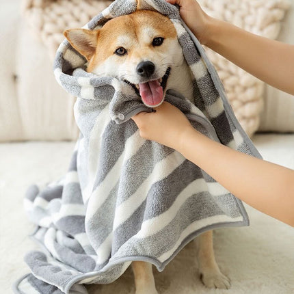 Grey and White M Size Super Absorbent Dog Bathrobe – Quick-Dry Coral Fleece Pet Towel with Snaps & Adjustable Belly Strap | Wearable Drying Coat for Small Medium Large Dogs & Cats After Bath, Swim, Rain